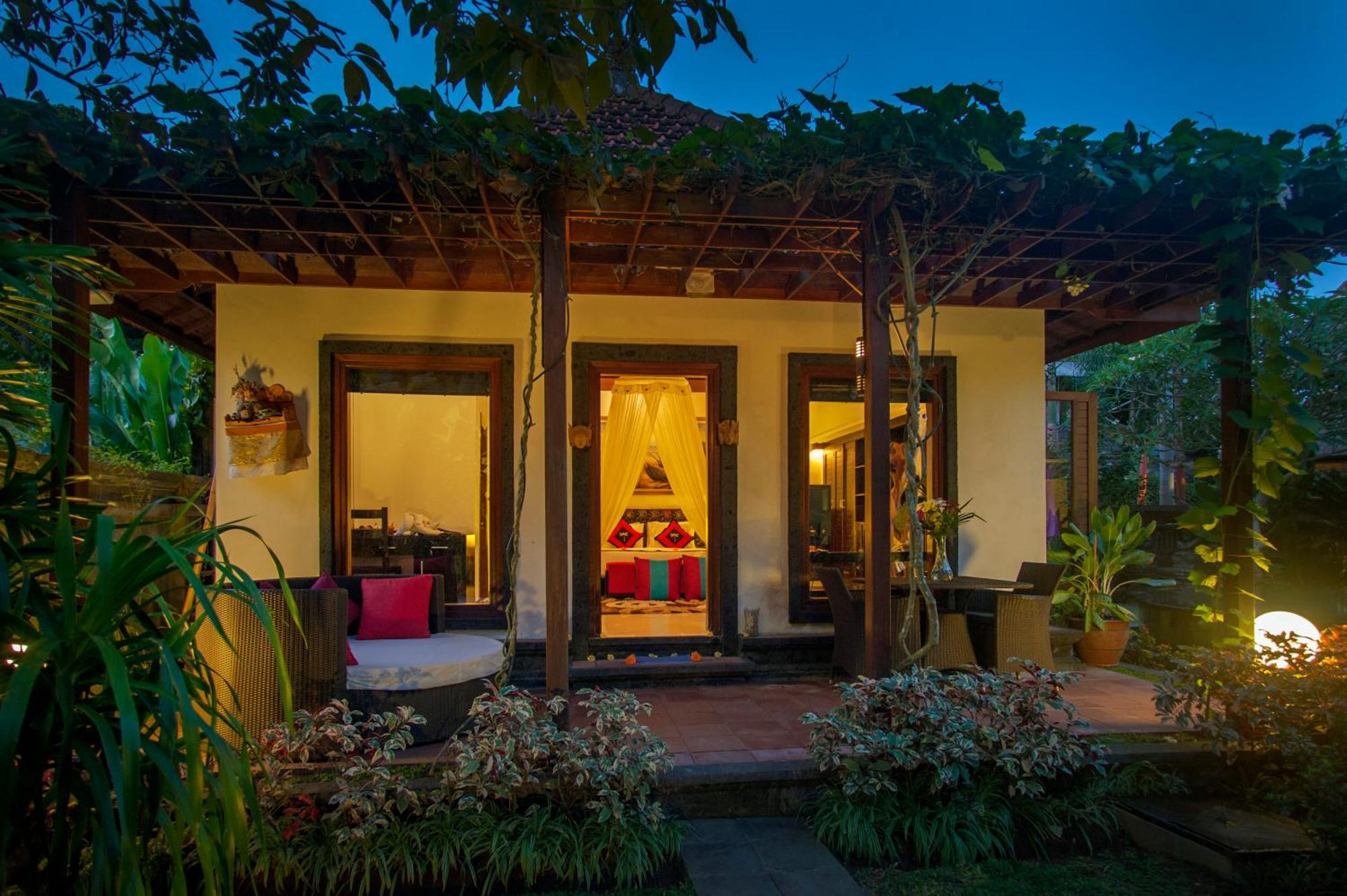 Baruna Sari Villa Ubud Zimmer foto